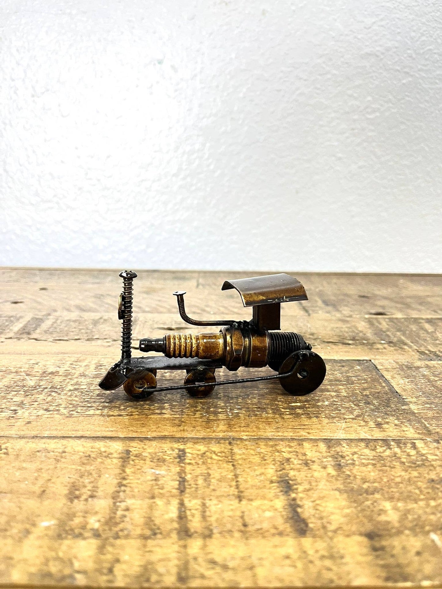 Sparkplug Art, Train